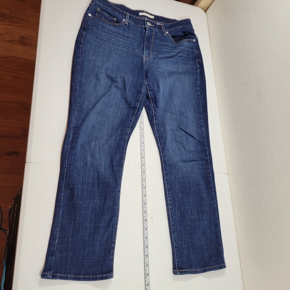 Levi's Classic Straight Jeans Women 12S Dark Blue Excellent 39250-0050 W31 L28 - Picture 3 of 11